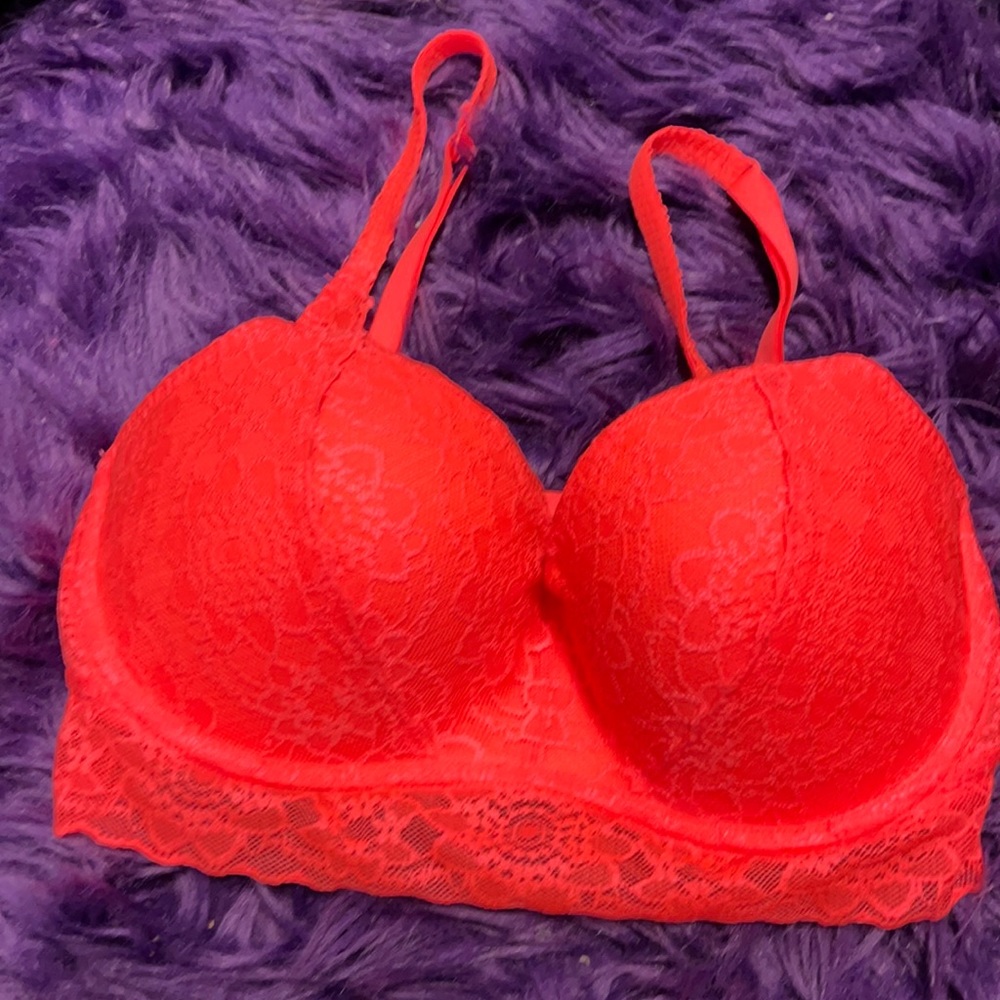 Victoria Secrets Bra NWTS